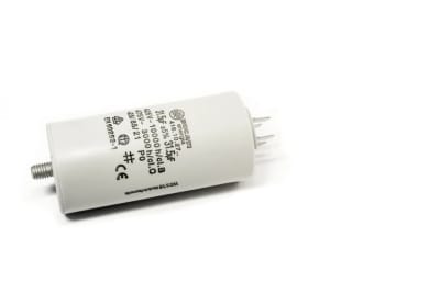 CONDENSADOR PERMANENTE 31.5 MICRO FARADIOS COMAR1