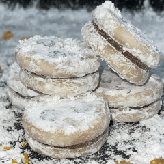 Alfajores Clasicos con Chispas de Chocolate