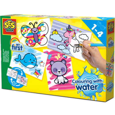 My first, coloreando tarjetas de fantasía con agua