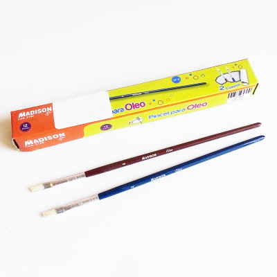 12 Pinceles planos para óleo Madison n°4