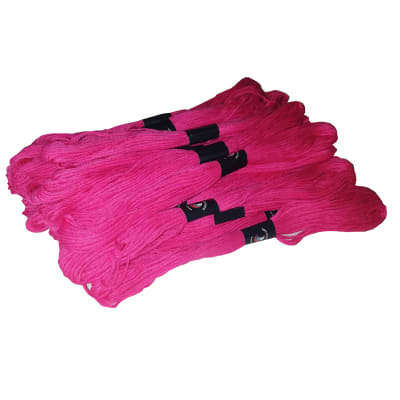 Pack 24 hilos de bordar fucsia 8mts1