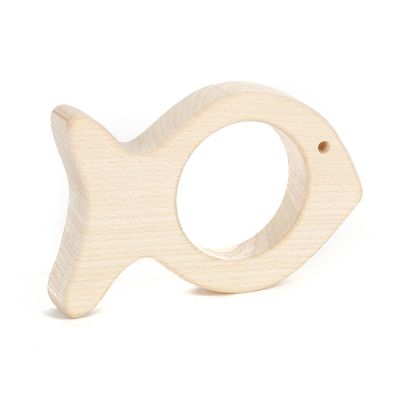 Anillo pez para dentición madera natural1