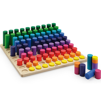 Gran tablero de cilindros para clasificar de madera