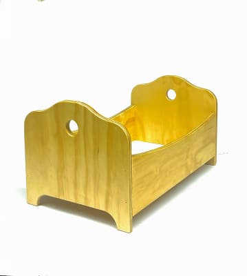 Cama de madera grande para muñecas