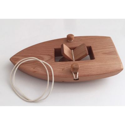 Bote con hélice, línea madera nativa1