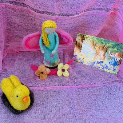 Estación hada primavera II de vellón con cesta1