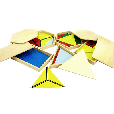 Set 5 cajas triángulos constructivos Montessori1