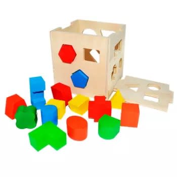 Cubo de encaje con figuras madera1