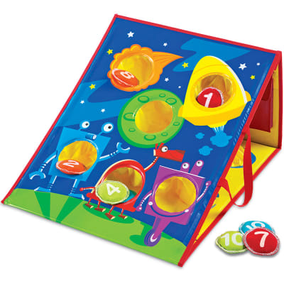 Juego de lanzamiento de saquitos 4 en 11