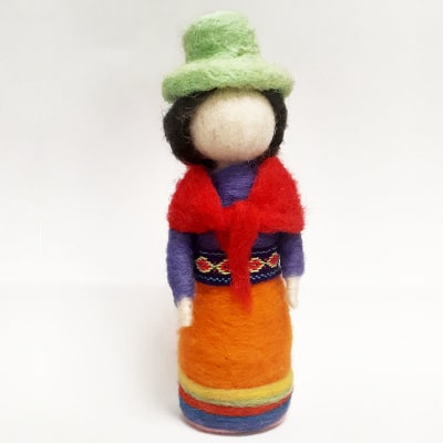 Figura mujer Aimara de vellón1