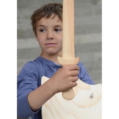 Escudo + espada, línea madera nativa1