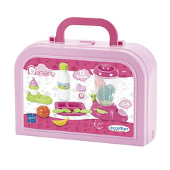 Nursery - Maletín de alimentación con 12 accesorios