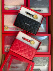 SET DE RELOJ C/ACCESORIOS CAJA ROJA