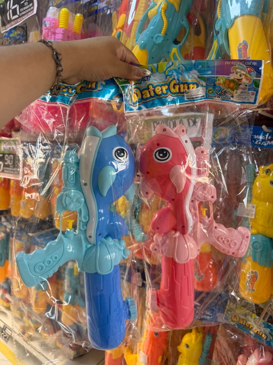 PISTOLA DE AGUA1