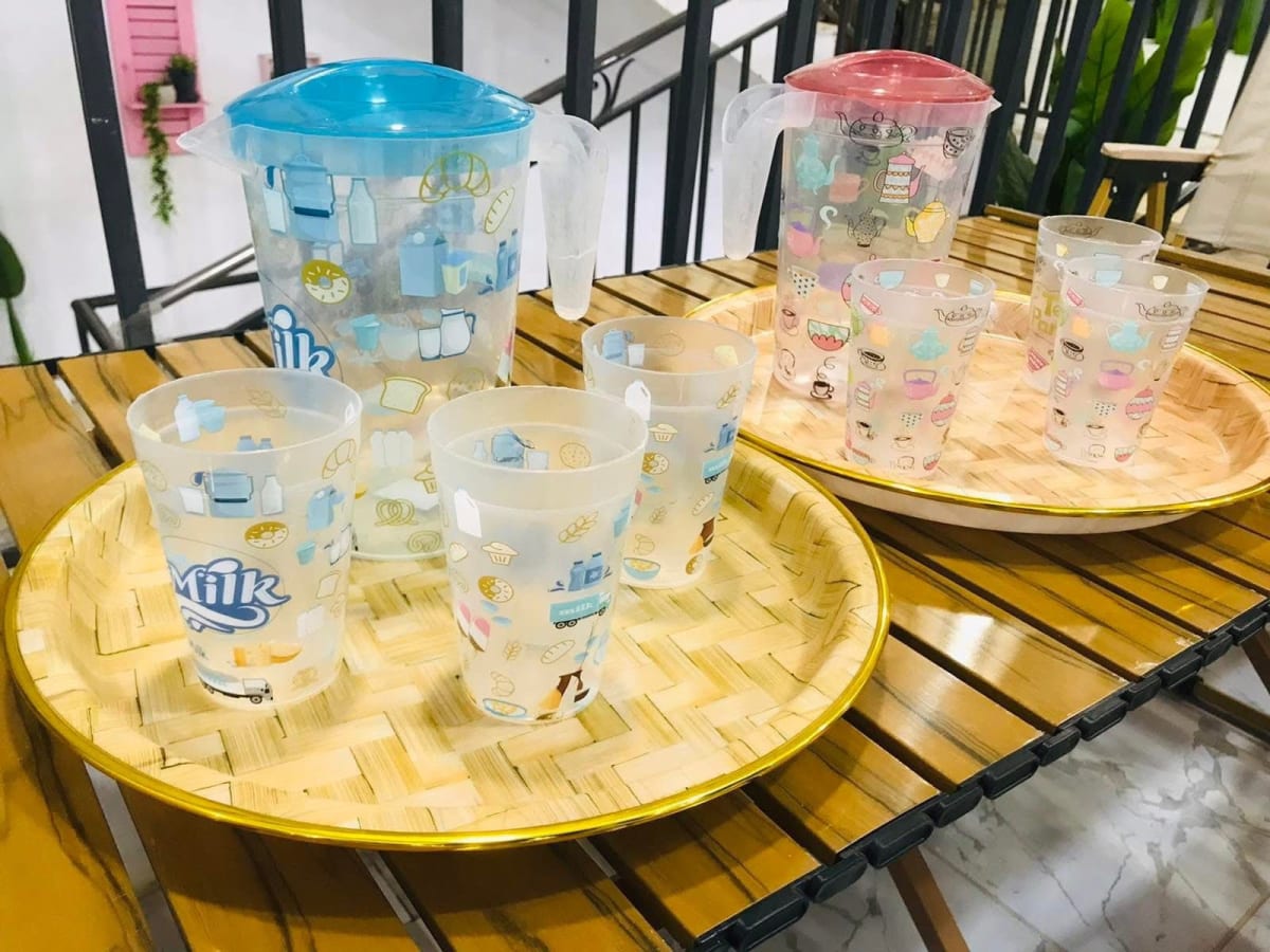 SET JARRA CON VASOS COFFEE MILK1