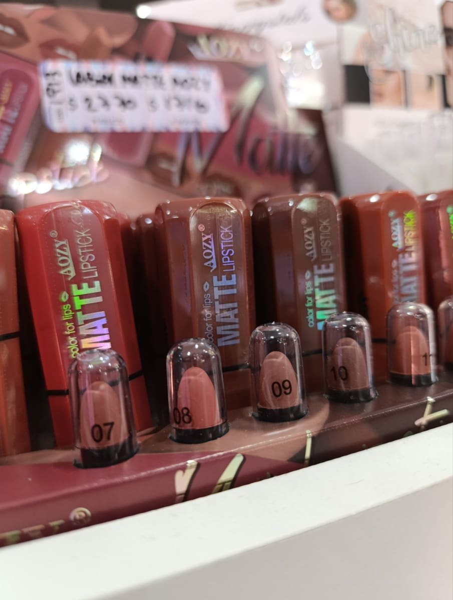 LABIAL MATTE LIPSTICK1
