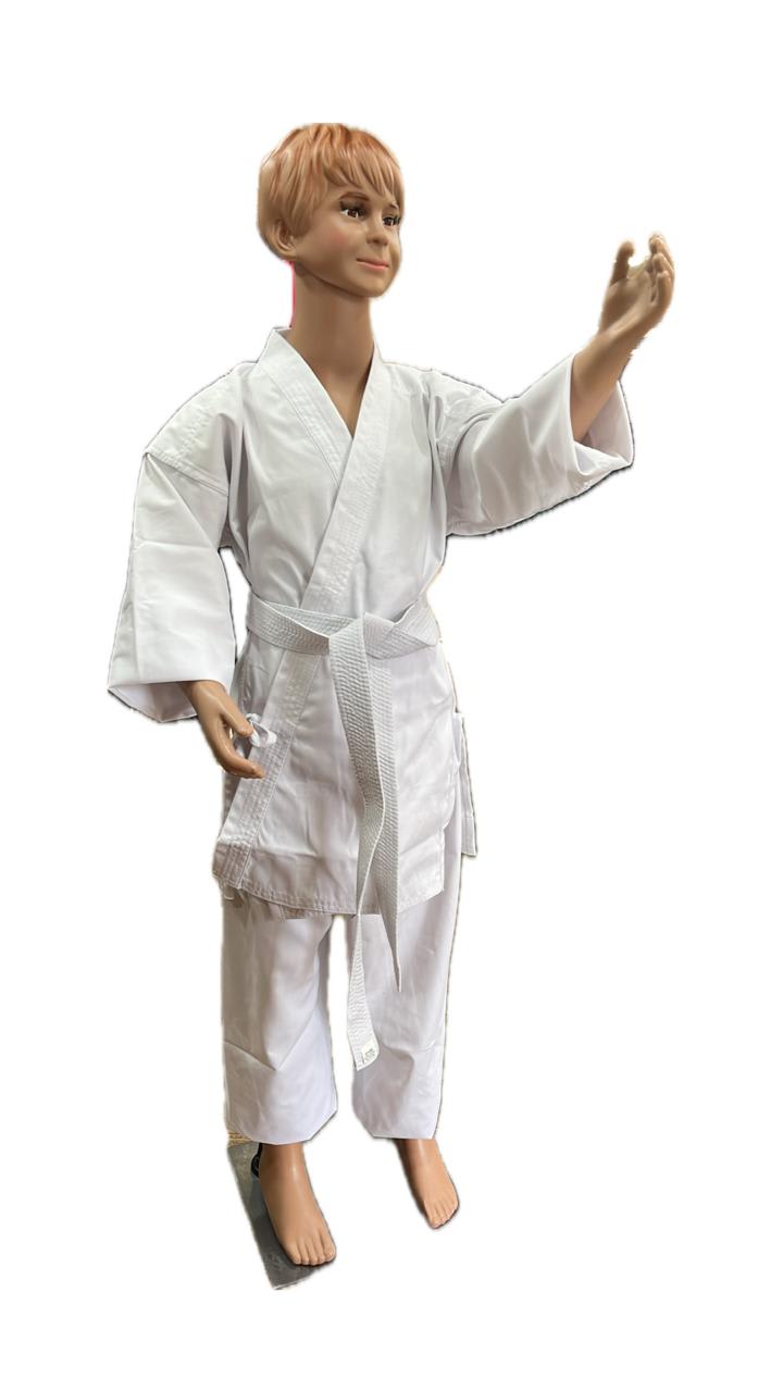 Karategi basico entrenamiento blanco1