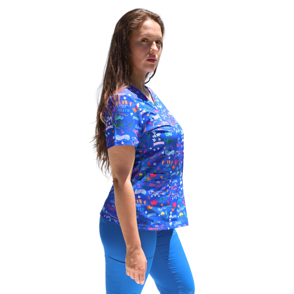 Top Clinico estampado flores azul rey 500V-1808BL2