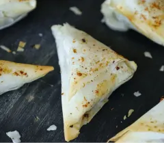 JG - EMPANADITAS CAPRESSE 24 UNIDADES
