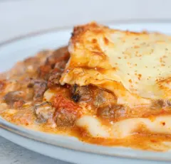 JG - LASAGNA CARNE BRASEADA 6 PERSONAS