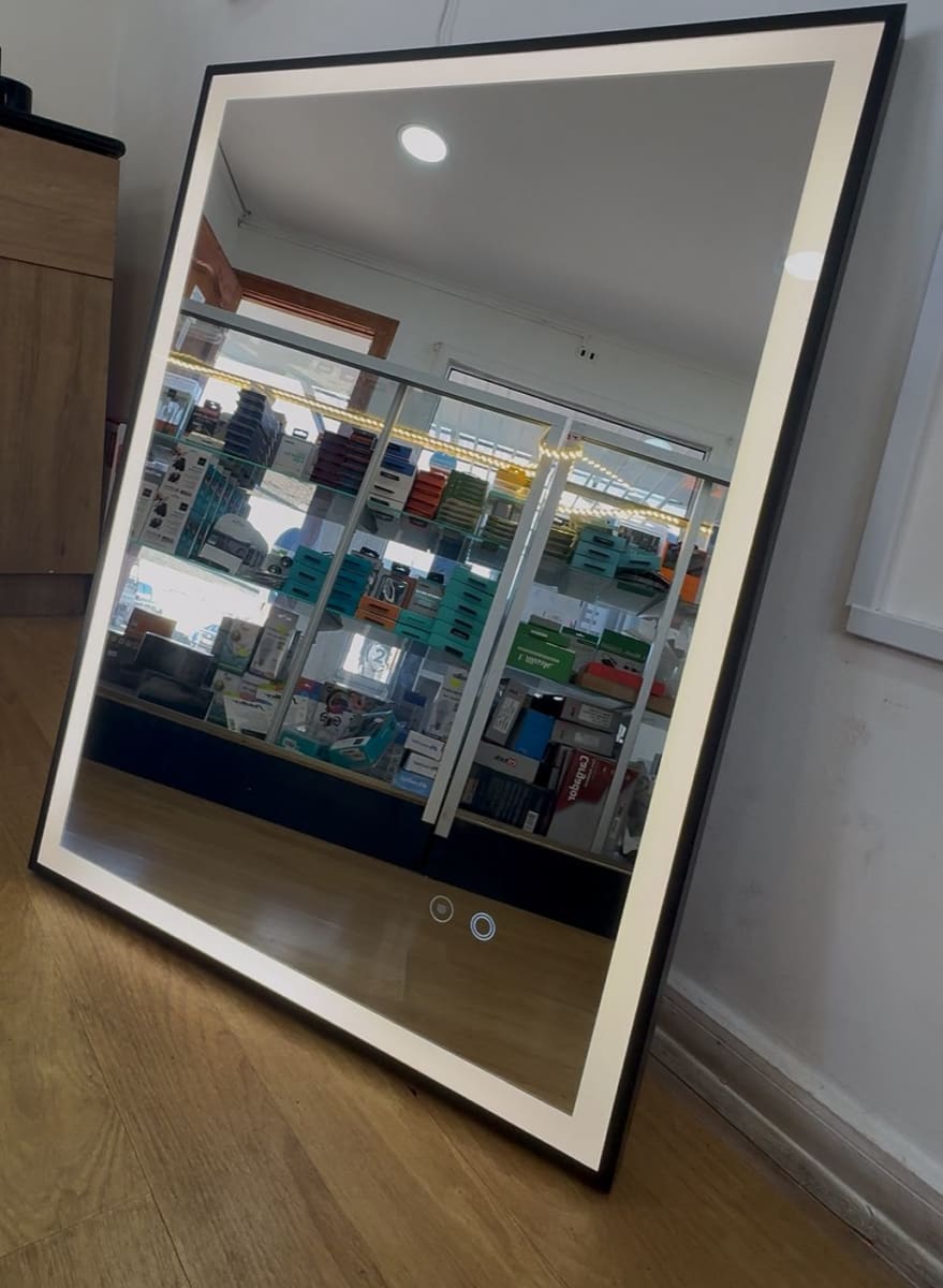 Espejo LED 80x60 Touch con Dimmer, Antiempañante y Marco Metálico Negro.1