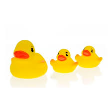 FAMILIA DE 3 JUGUETES PARA EL AGUA PATOS1