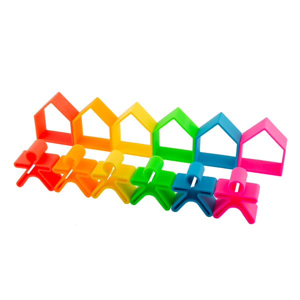 SET DE 6 PERSONAS Y 6 CASAS DE COLORES3