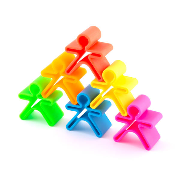 SET DE 6 PERSONAS Y 6 CASAS DE COLORES5