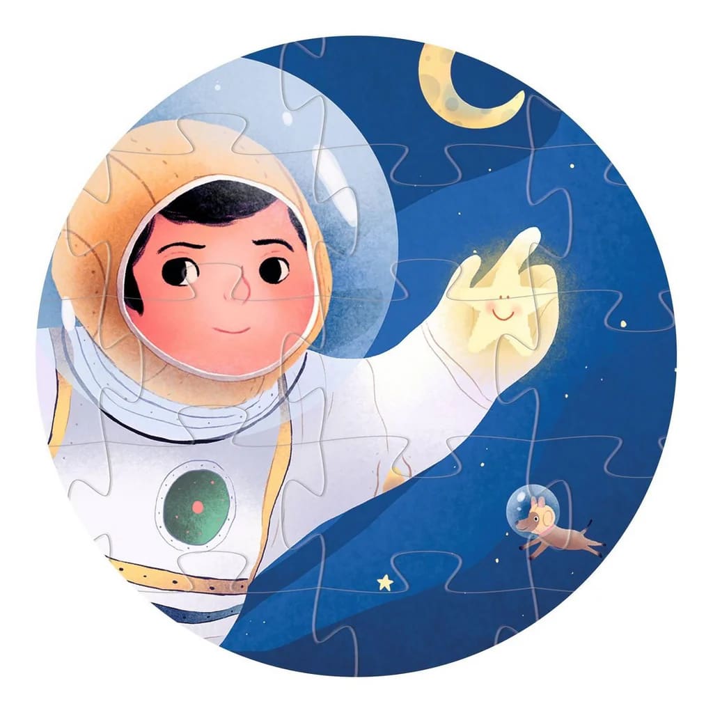 ASTRONAUTA ON THE MOON3