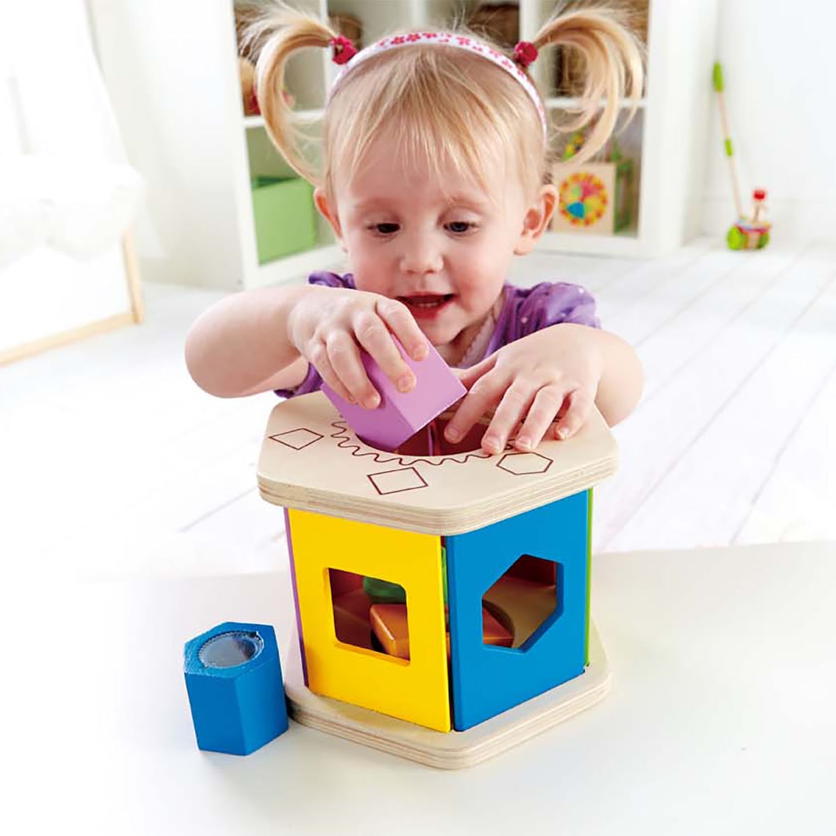 SHAKE AND MATCH SHAPE SORTER2