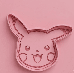 STENCIL Y CORTADOR DE 10 CM - PIKACHU