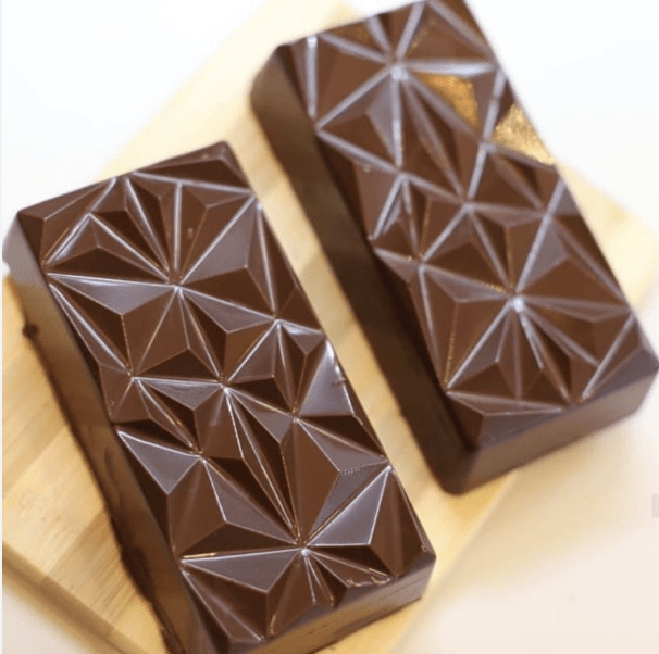 MOLDE DE CHOCOLATE 3 PARTES BARRA TRIANGULO 2
