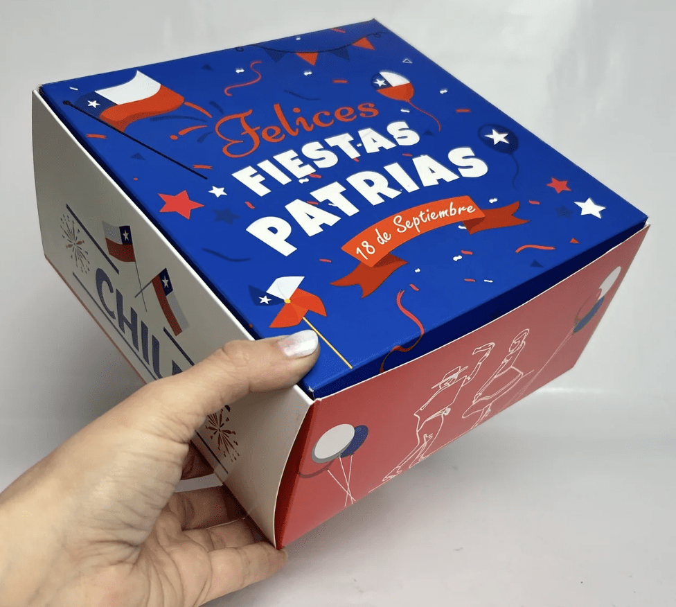 CAJA 20X20X10 FELICES FIESTAS PATRIAS2