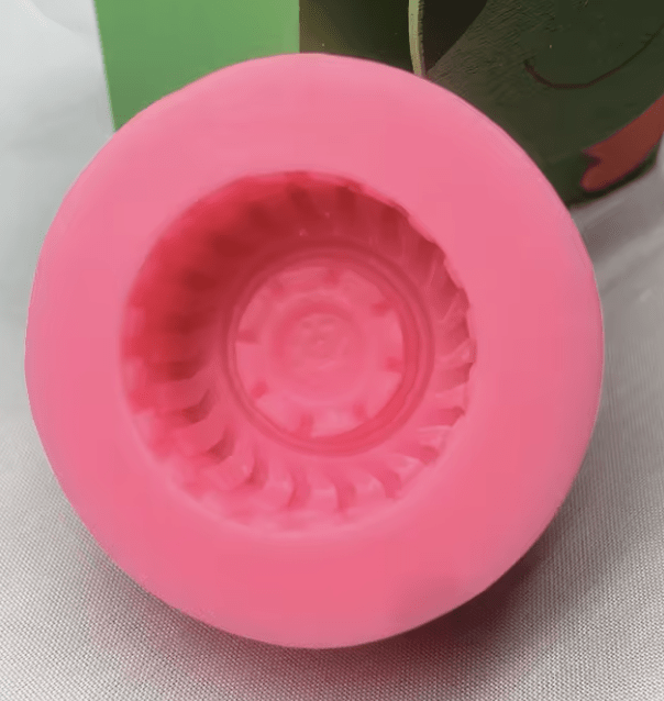 MOLDE PARA FONDANT M128 - NEUMATICO 370983