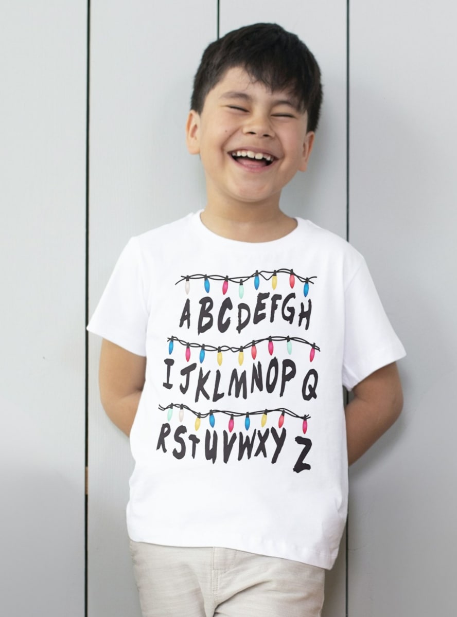 Polera Stranger Things, Abecedario Luces de Joyce D42