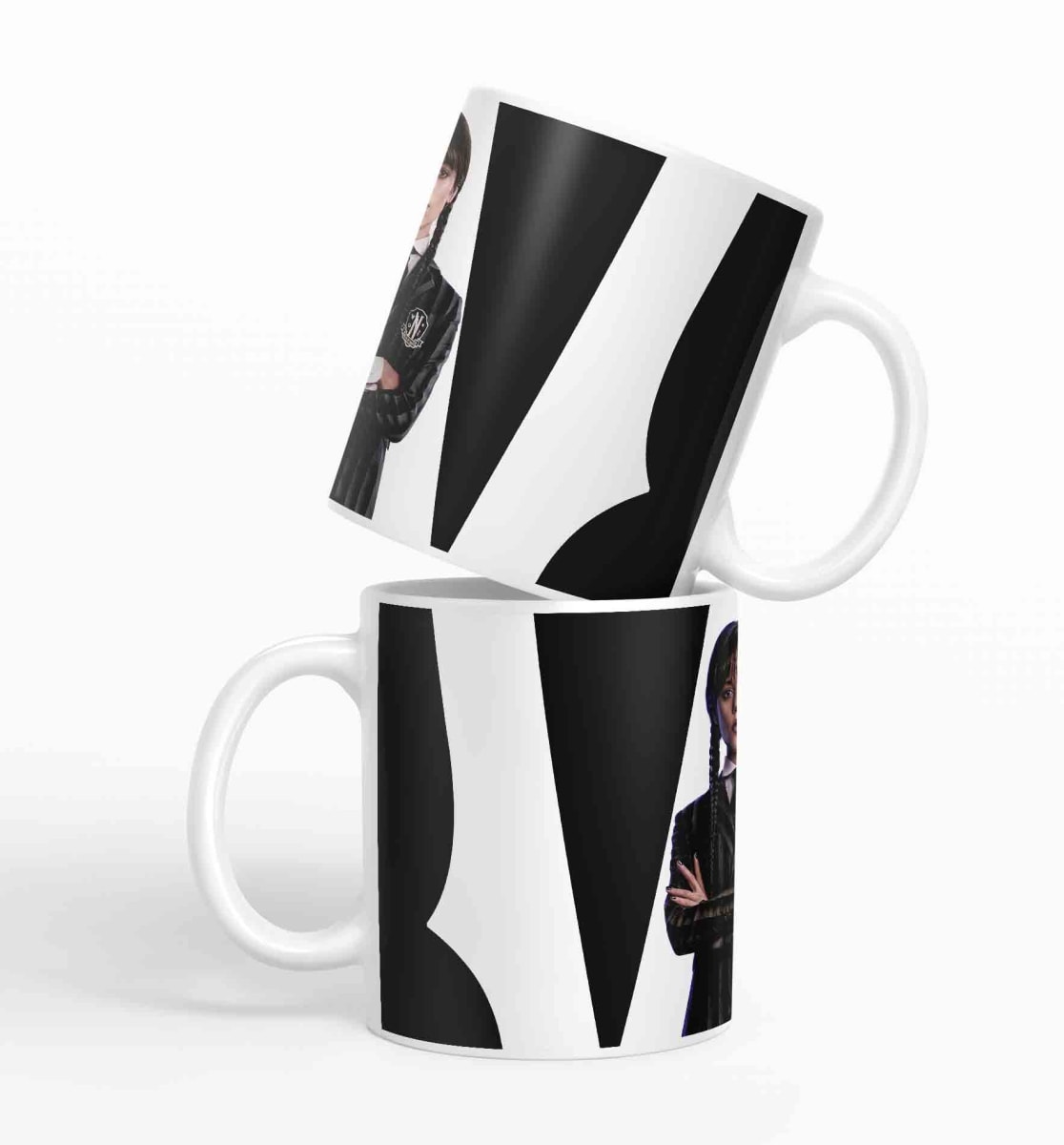 Taza Merlina Addams D7 (320ml)2