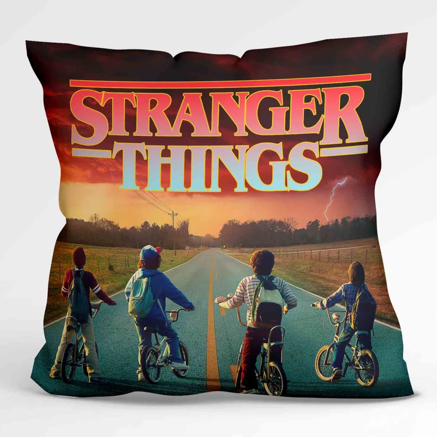 Cojín Stranger Things D12