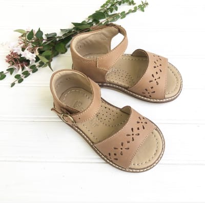 CHALITA CLASICA ARENA1