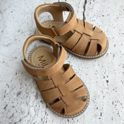 CHALITA NIÑO ARENA VELCRO2