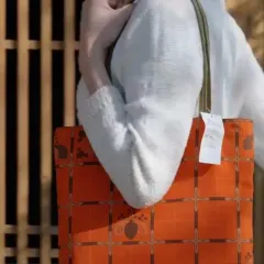 Bolsos japoneses con historia: una nueva vida para las telas de kimono