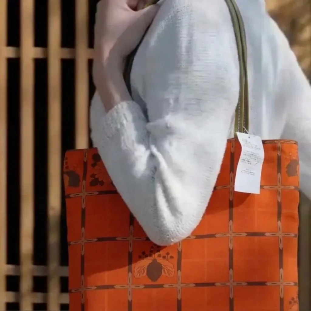 Bolsos japoneses con historia: una nueva vida para las telas de kimono