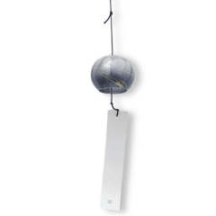 Furin o campana de viento Susanoo-no-Mikoto o dios del mar y las tormentas