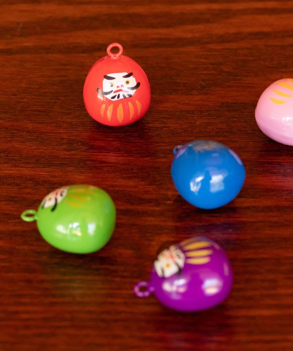 Strap japonés de metal (Netsuke) Daruma5