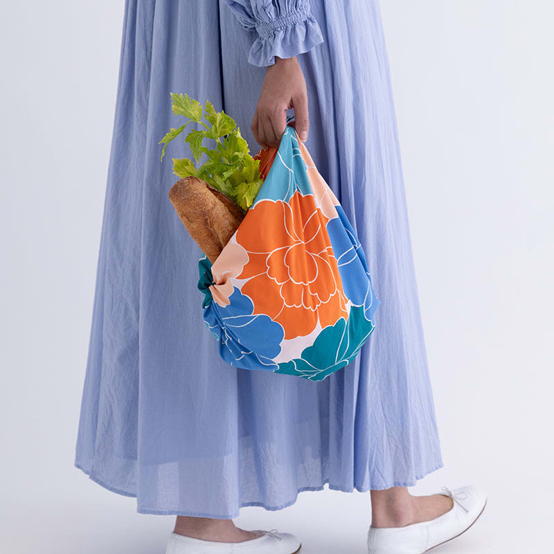 Furoshiki japonés impermeable 70 cm Hime Musubi × Adeline Klam Peonía Azul Verdoso2