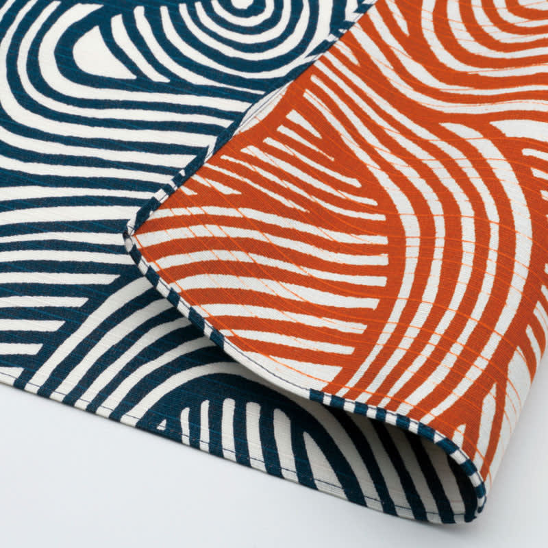 Furoshiki japonés reversible 48 cm ISA MONYO Knot Azul & Naranja3