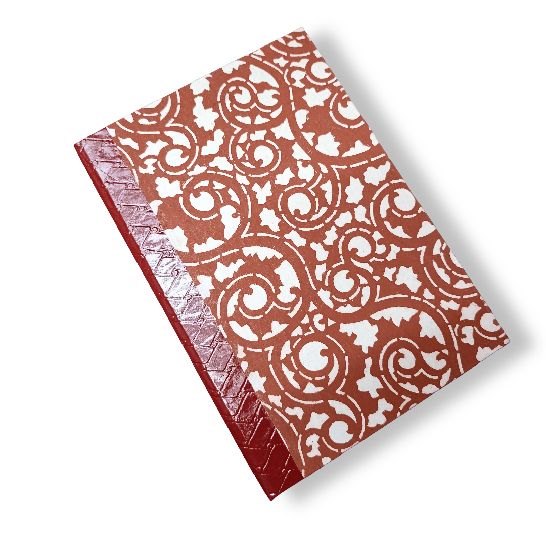 Libreta artesanal A5 con papel japonés katazome c/s urushi3