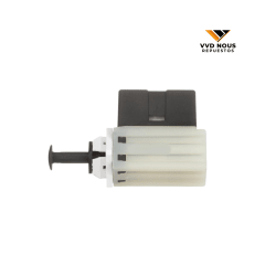 Interruptor Luz de Freno Jeep Commander  2006/2010