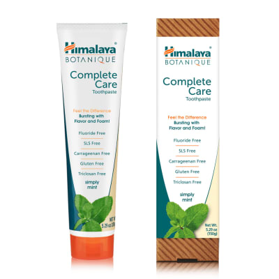 PASTA DENTAL NATURAL HIMALAYA MENTA CUIDADO TOTAL 150G