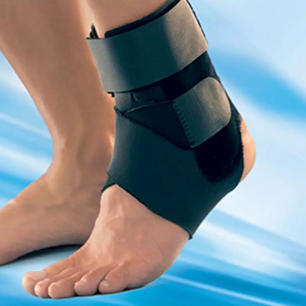 FUTURO TOBILLERA AJUSTABLE CON ESTABILIZADORES2