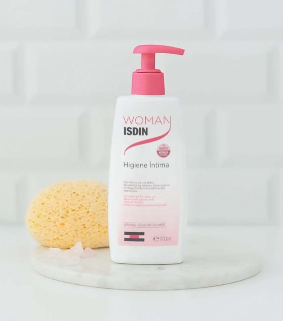 ISDIN WOMAN HIGIENE INTIMA GEL 200ML3
